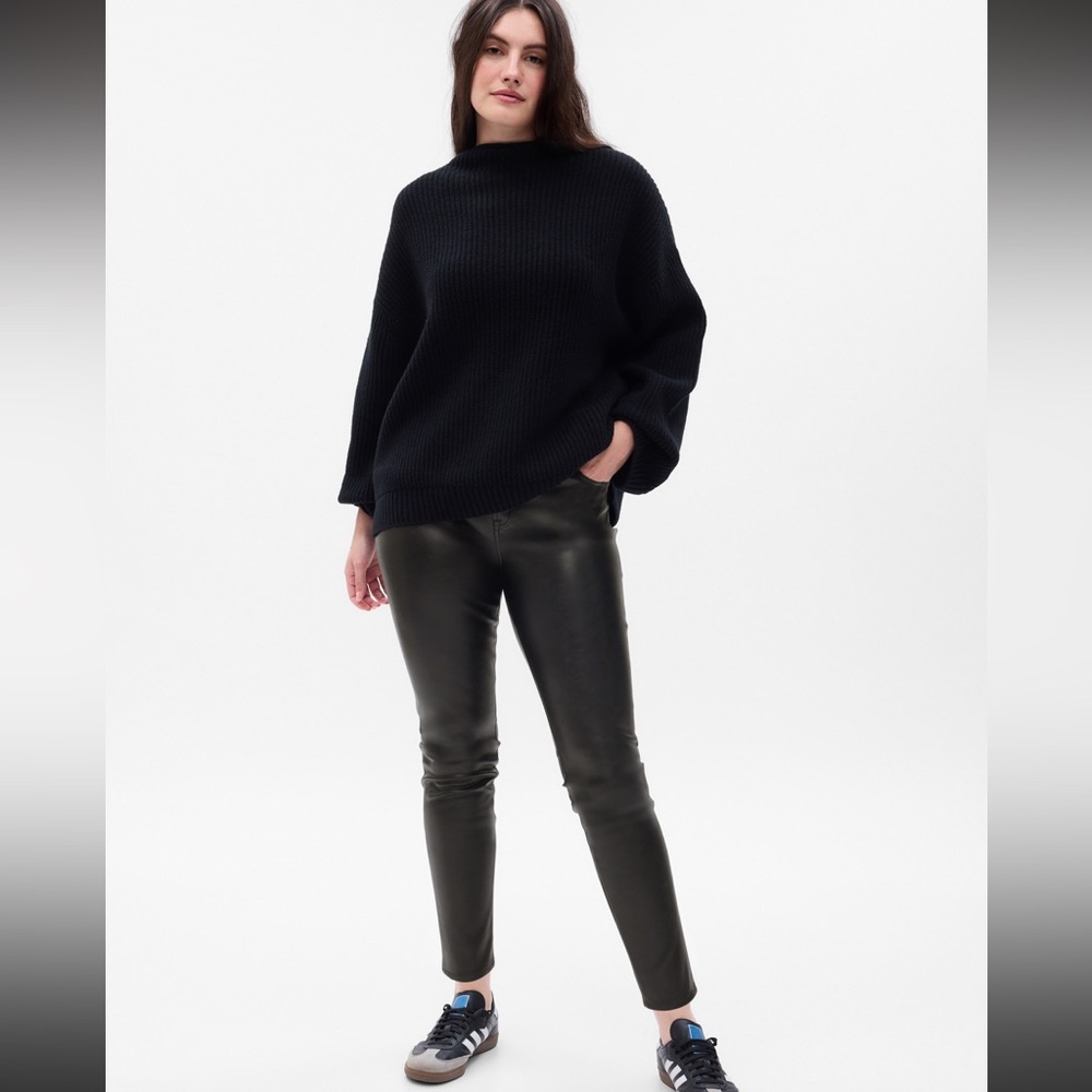 GAP Mid Rise Vegan Faux Skinny Leather Pants